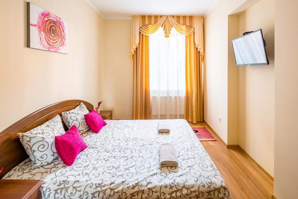 Apartment On Yana Zhizhky Leópolis Exterior foto